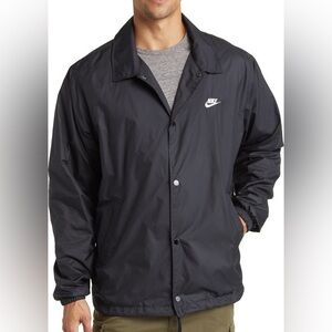 Nike Men's Sportswear Club Coaches' Jacket (Black/White) Large